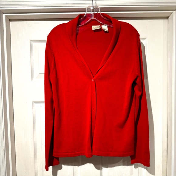 3 for $20 Bundle any 3 items priced $15 and under and get them for $20🛍️🛍️🛍️ - Picture 1 of 7